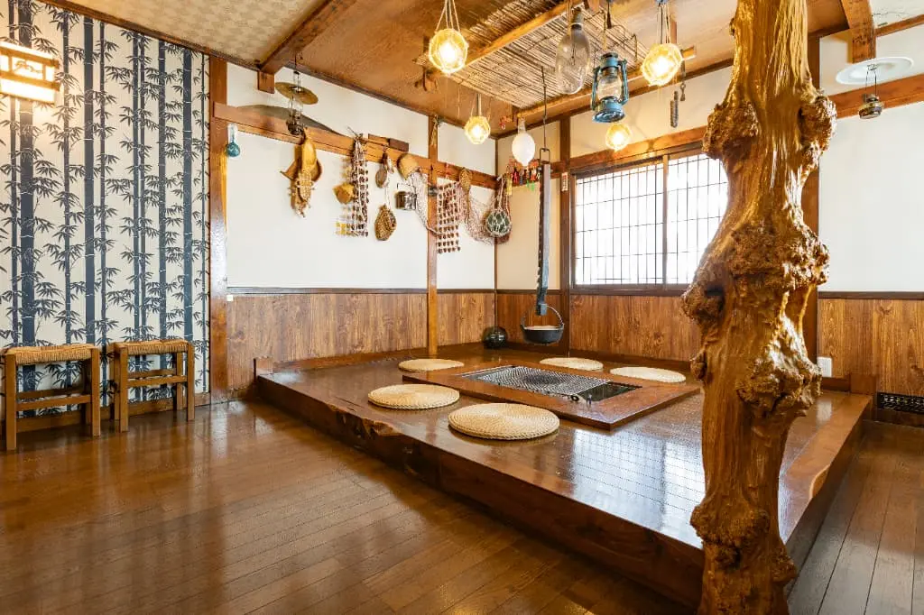 味ん宿みちあいの囲炉裏