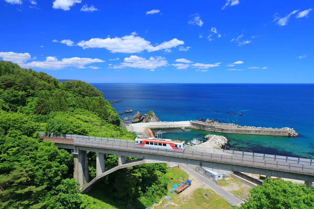 The Sanriku Railway in operation